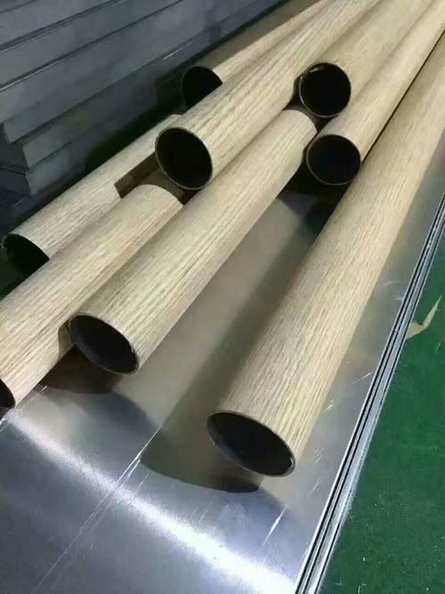 護(hù)墻板包覆機(jī) 廠家直銷(xiāo)_供應(yīng)產(chǎn)品_濟(jì)南林木機(jī)械有限公司銷(xiāo)售部